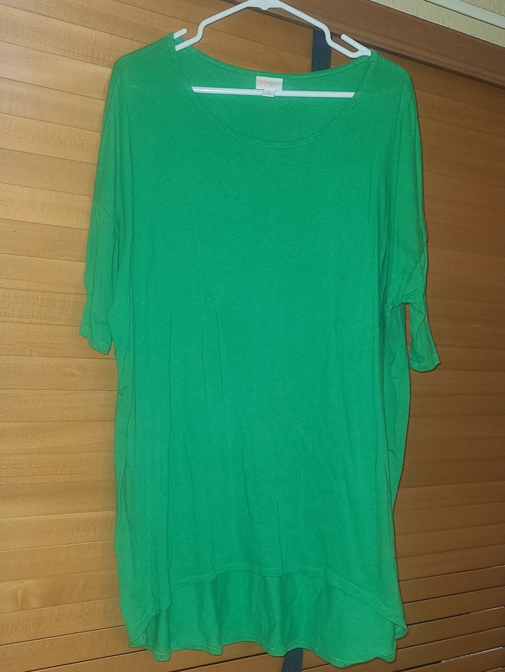 LuLaRoe Bright Green Scoop Neck Tunic